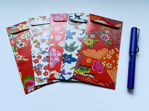 Kimono flowers money envelopes in jumbo and wide sizes--set of 5 for Chinese New Year